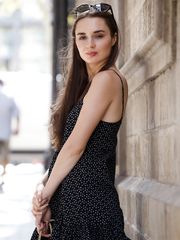 Vitalia Pugova - Welcome To Espain (Zishy)