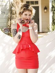 Kris Ekmard In Bebe Brentwood (Zishy)