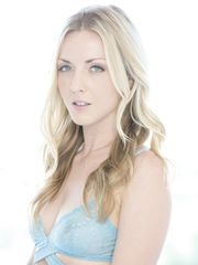 Karla Kush, Zoey Monroe - Tushy