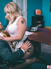 Hadley Viscara - Role Reversal