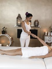Foxxi Black, Claudia Bavel - Massage Rooms