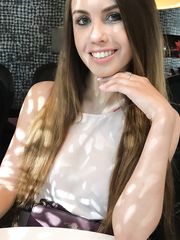Elle Rose - Date Slam