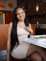 Dajah Wallace - Burger Lounging (Zishy)