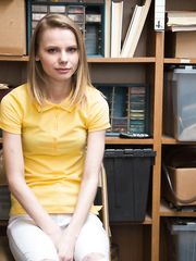 Catarina Petrov - Shoplyfter