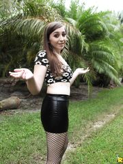 Cameron Minx - Street Blowjobs