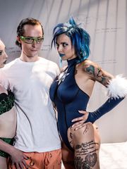 Anna Bell Peaks, Katy Kiss - Suicide Squad XXX: An Axel Braun Parody