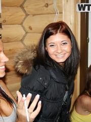 Drunk college students get involved in group sex while on spring break