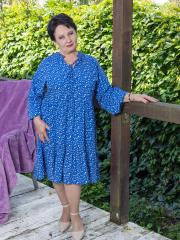 Chubby granny Scarlet Vladi strips & exposes her big tits and ass outdoors