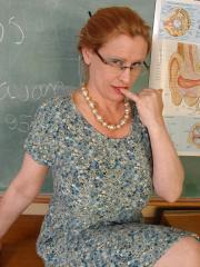 Mature teacher Lavender with big saggy tits gets naked in the classroom