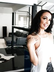 Sofi Ryan - POV Life