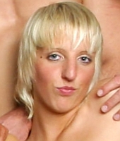 Nomi