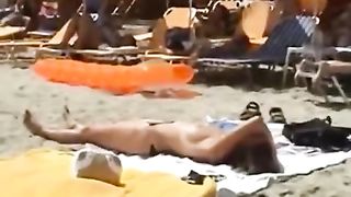 Beach Spy footage with gorgeous amateurs