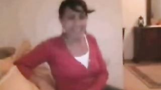 Türk orospusu sevda kocasını aldatıyor porno