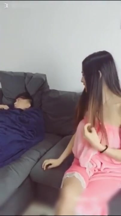 Chinese Cam Girl 鹿少女 miss Deer - Fucks Sleeping BF