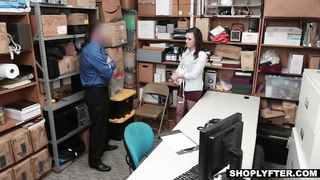 Pickpocket has Pocket filled by Loss Prevention Officer