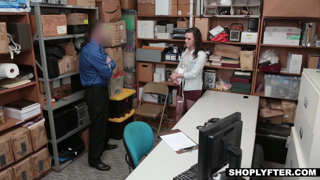 Pickpocket has Pocket filled by Loss Prevention Officer