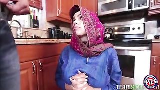 Exotic brunette with a head scarf knows how to suck dick like a pornstar