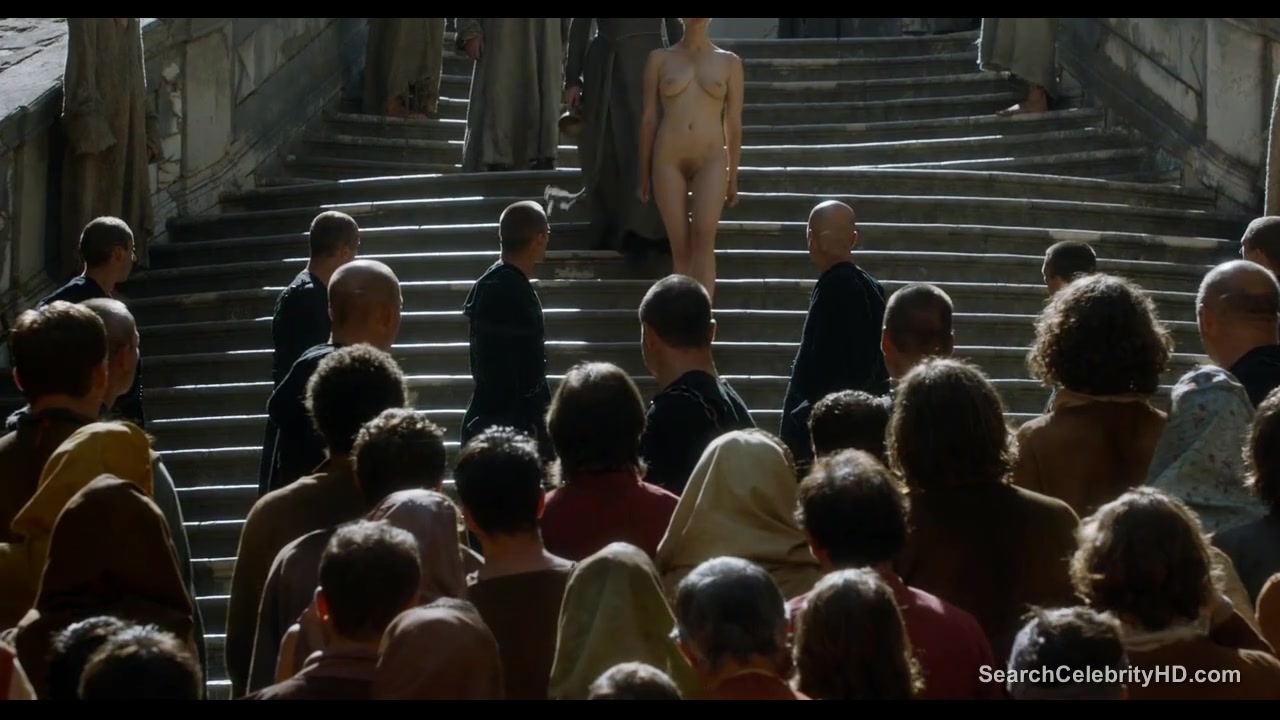Lena Headey bares her naked body in Game of Thrones