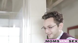 Alexis Fawx gave a chance to her step- son to make her scream from pleasure, like Lilly Rader