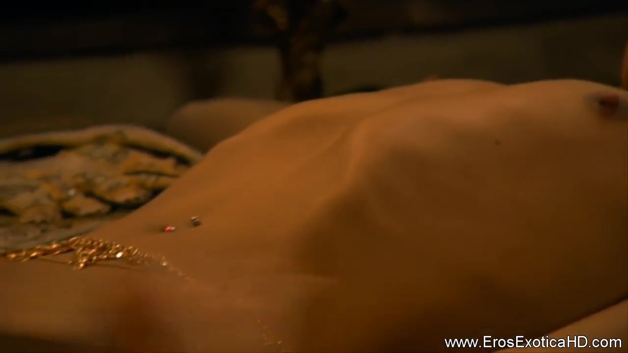 Acrobatic Sex With Indian Couple