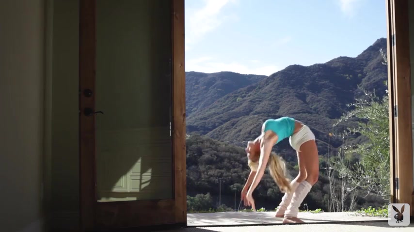 Gorgeous blonde was alone all day, so she was doing all things that she likes