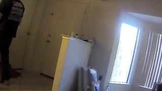 Delivery guy got an opportunity to fuck an insatiable housewife until she starts screaming