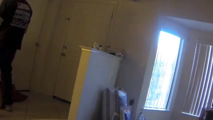 Delivery guy got an opportunity to fuck an insatiable housewife until she starts screaming