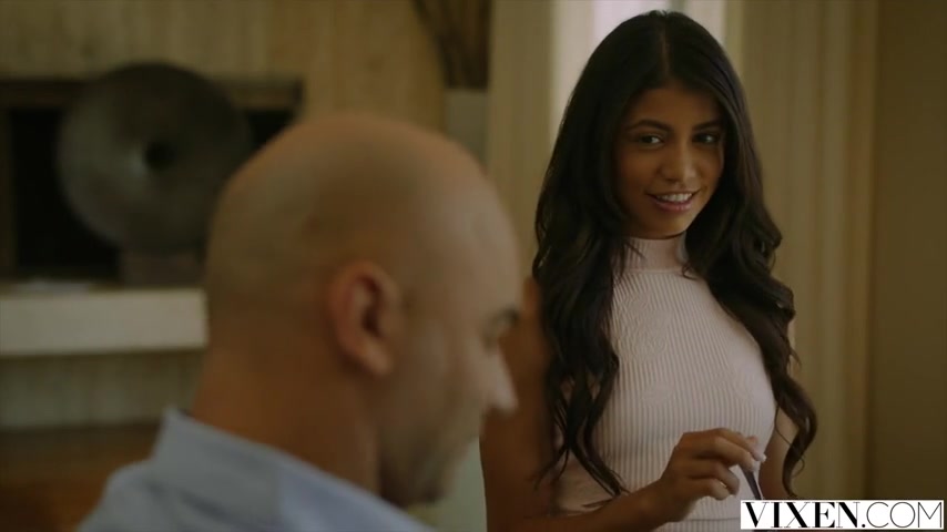 Latin babe, Veronica Rodriguez got down and dirty with a guy she met the other day