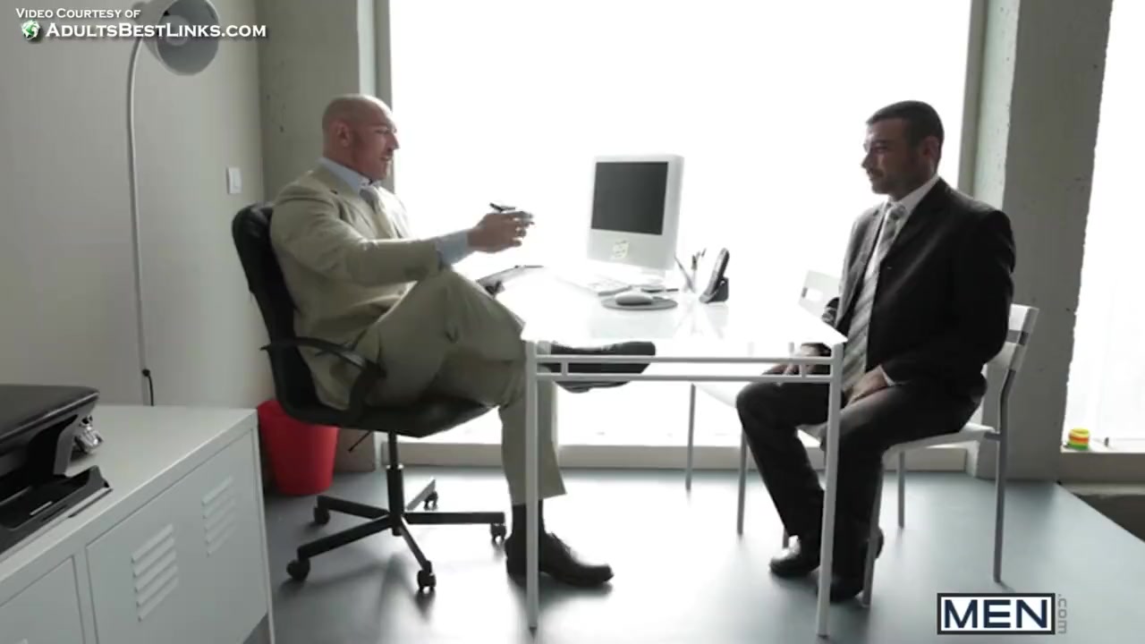 Dato Foland & Goran are interviewing for the