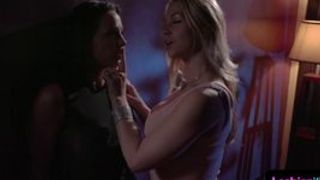 Gorgeous lesbians licking pussy