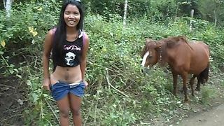 Love giant horse cock so much it makes me squirt