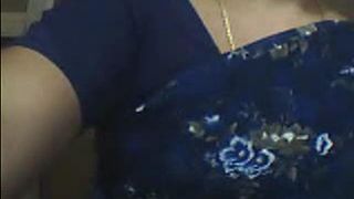 mature indian woman in saree on cam