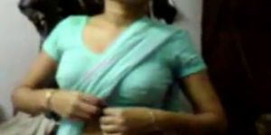 Indian Girl in Saree seducing