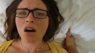 Do Not ever Try to Cum in Your Mom