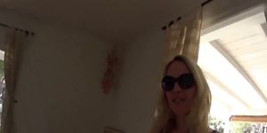 hot Deutsch Blondine auf Terrasse Creampie gefickt