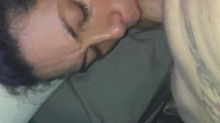 BUBBLE BUTT SLUT CATCHES MASSIVE FACIAL
