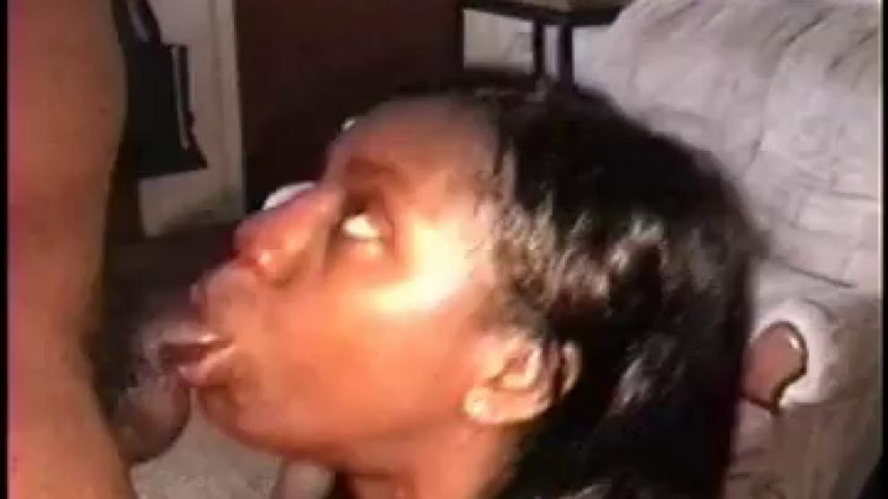 Ebony Deep throat Swallow