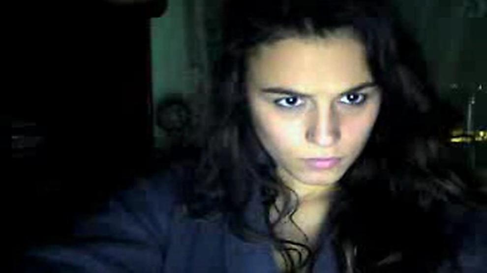 20yo italian play on webcam