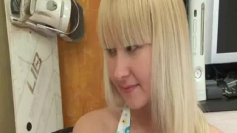 Naive blonde assfucked