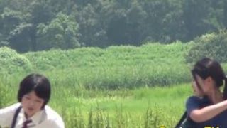 Japanese skank urinates