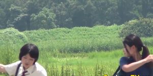 Japanese skank urinates