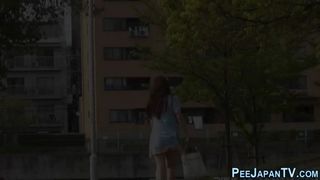 Heels asian pee street