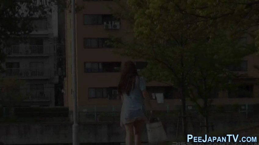 Heels asian pee street
