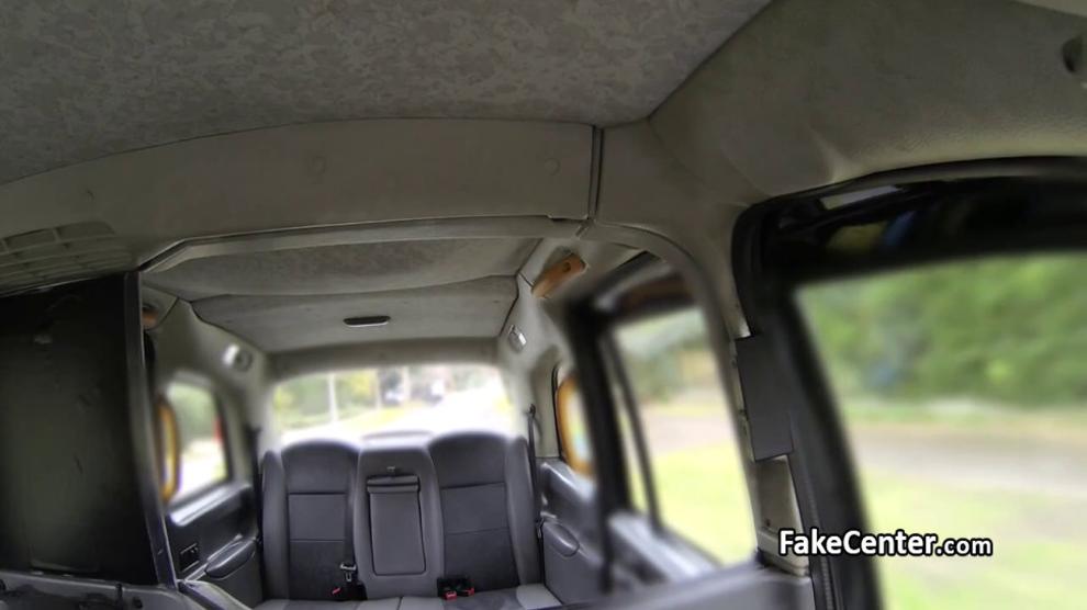 Babe got her ass hole nailed in cab