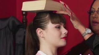 Femdominas tugging loser