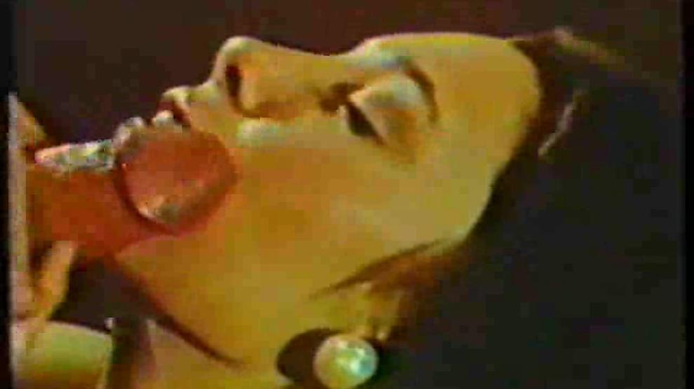 RETRO CUMSHOTS