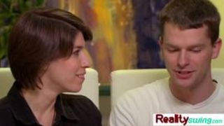 Amateur swinger couple enjoys hot sex in the shower
