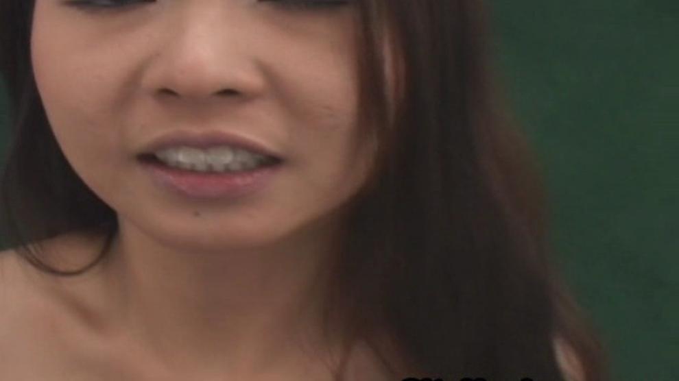 Naughty Asian Babe Blowjobs In Clinic POV