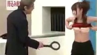 Super Funny Japanese Parody of TSA Airport Security