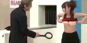 Super Funny Japanese Parody of TSA Airport Security